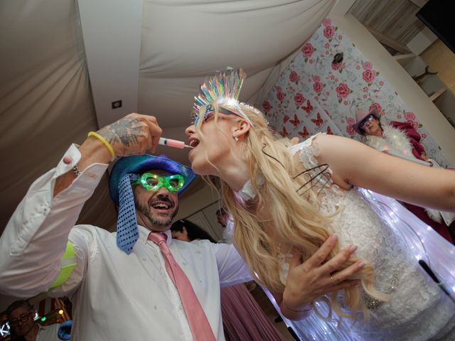 La boda de Mary y Mariluz en Torre Del Mar, Málaga 85