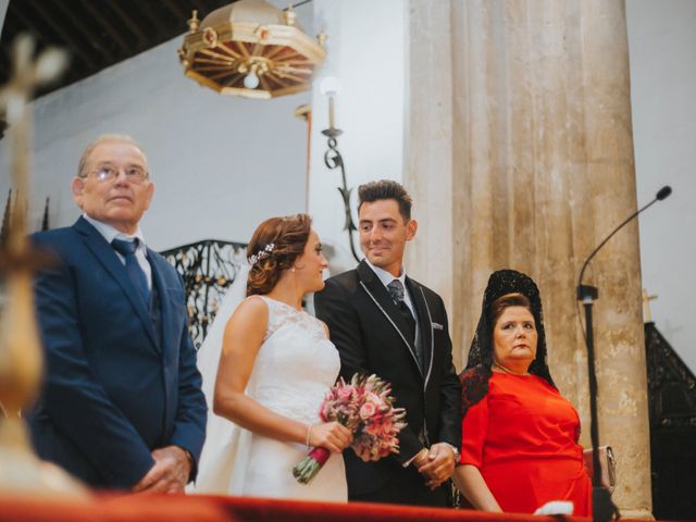 La boda de Jose Antonio y Rocio en Lora Del Rio, Sevilla 26