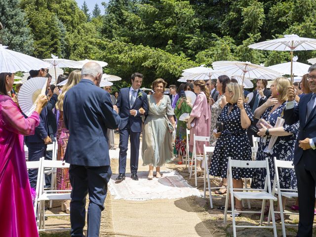 La boda de Carlos y Mireia en Viladrau, Girona 8