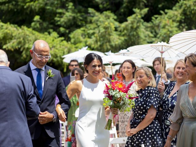 La boda de Carlos y Mireia en Viladrau, Girona 15