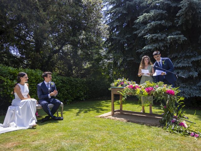 La boda de Carlos y Mireia en Viladrau, Girona 21