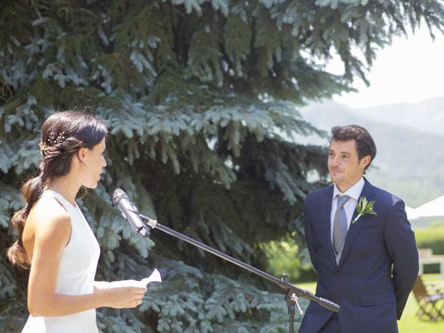 La boda de Carlos y Mireia en Viladrau, Girona 25