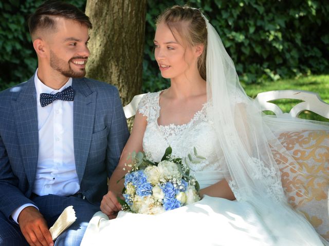 La boda de Lidia y Florín en Almudevar, Huesca 25