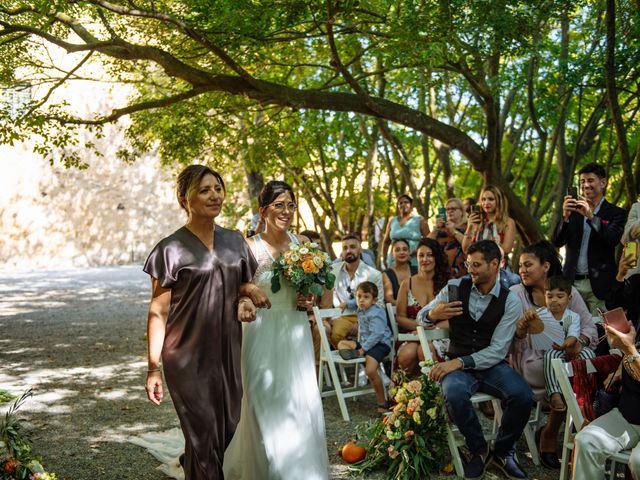 La boda de Andrea y Iliana en Sant Pere Pescador, Girona 27