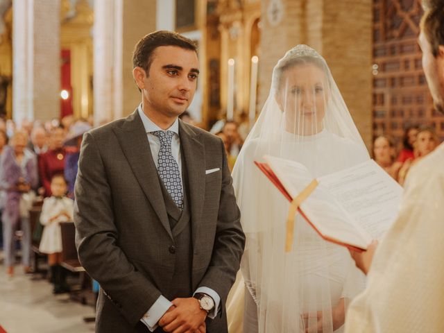 La boda de Alejandro y Mónica en Dos Hermanas, Sevilla 54