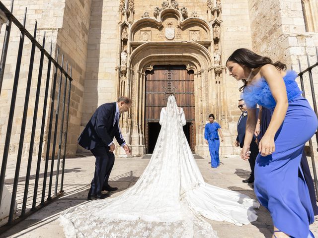 La boda de Alba y Ignacio en Los Santos De La Humosa, Madrid 10
