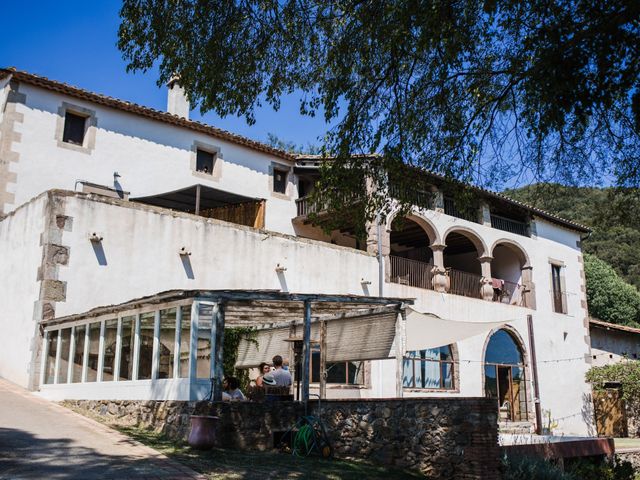 La boda de Daniel y Delia en Santa Pau, Girona 2