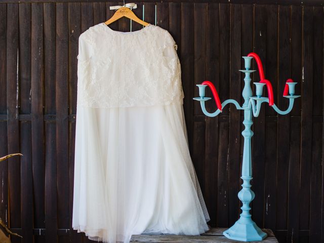 La boda de Daniel y Delia en Santa Pau, Girona 26