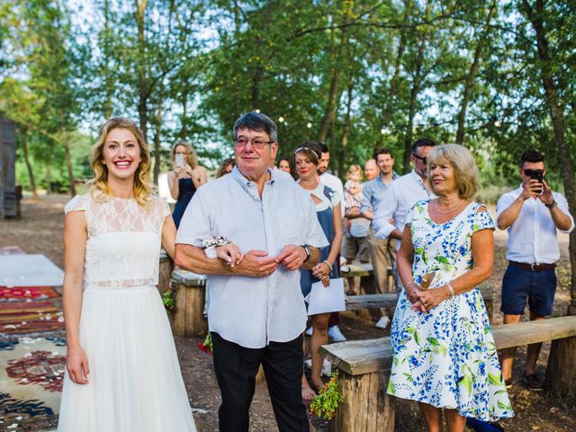 La boda de Daniel y Delia en Santa Pau, Girona 58