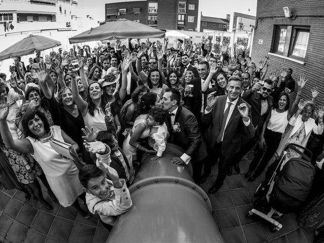 La boda de José y Silvia en Leganés, Madrid 23