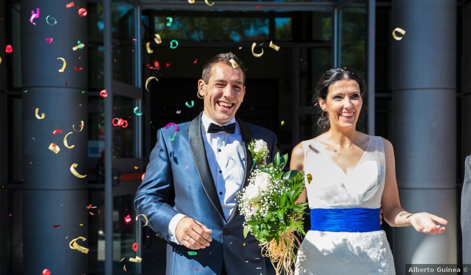 La boda de José y Silvia en Leganés, Madrid