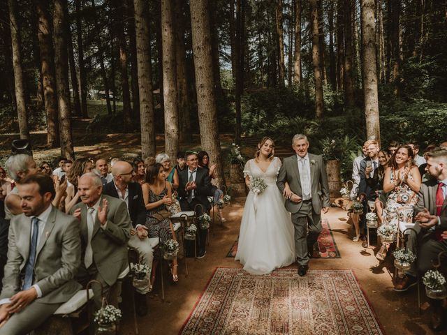 La boda de Raul y Constanza en Vilanova De Sau, Barcelona 61