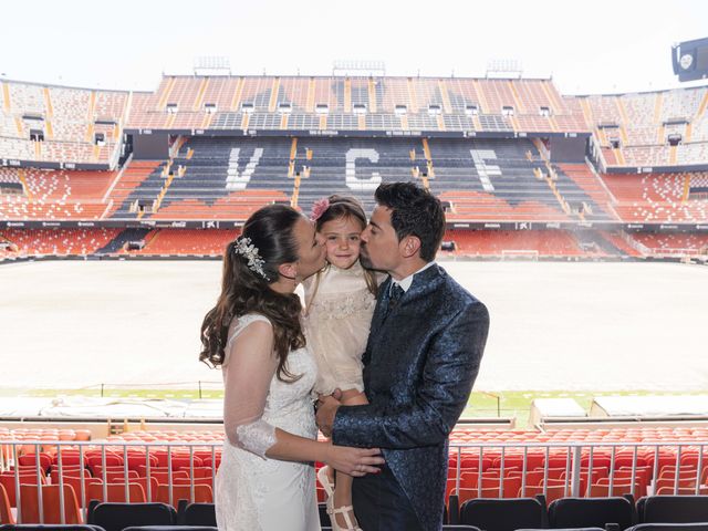 La boda de Mario y Vanessa en Valencia, Valencia 37