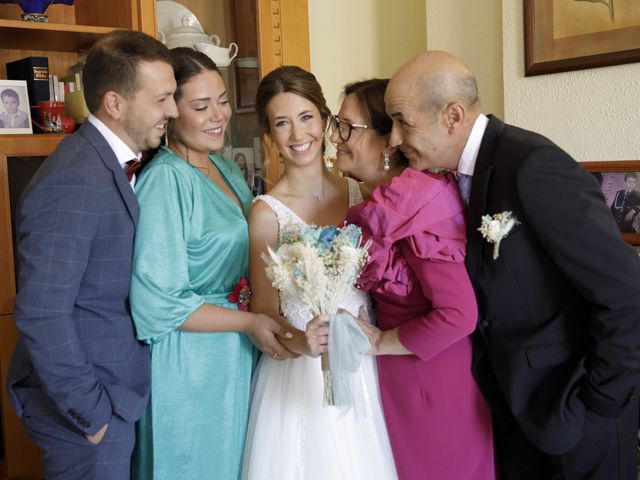 La boda de Lidia y Jesús en Sorzano, La Rioja 20