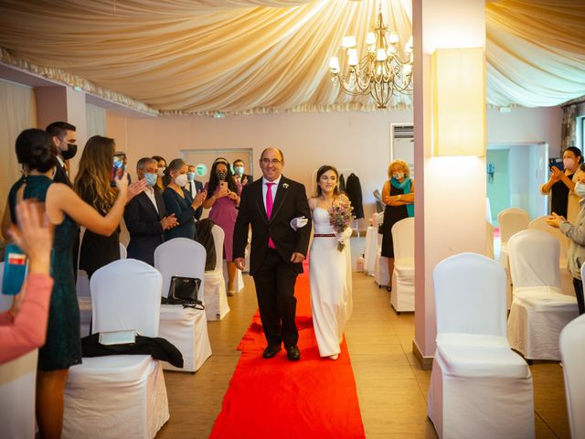 La boda de Alberto y Mónica en Valdastillas, Cáceres 9