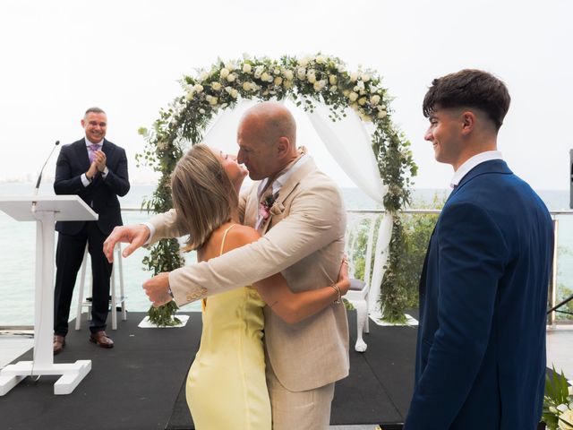 La boda de Ricardo y Priscilla en Alacant/alicante, Alicante 66