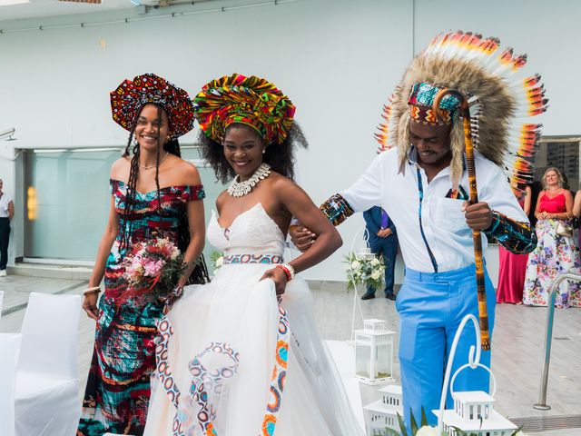 La boda de Ricardo y Priscilla en Alacant/alicante, Alicante 71