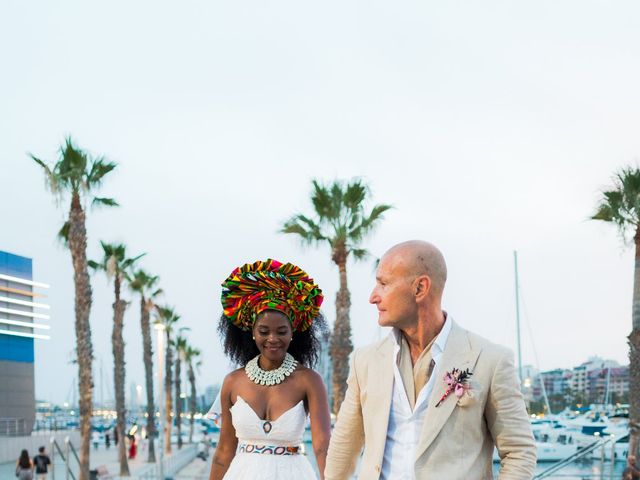 La boda de Ricardo y Priscilla en Alacant/alicante, Alicante 99