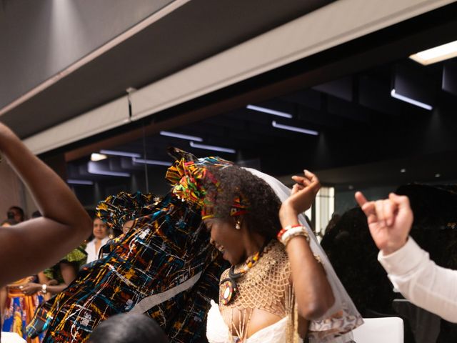 La boda de Ricardo y Priscilla en Alacant/alicante, Alicante 105