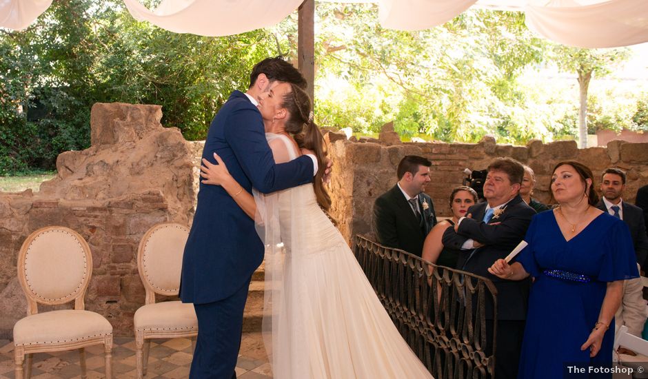 La boda de Albert y Paula en Sant Fost De Campsentelles, Barcelona
