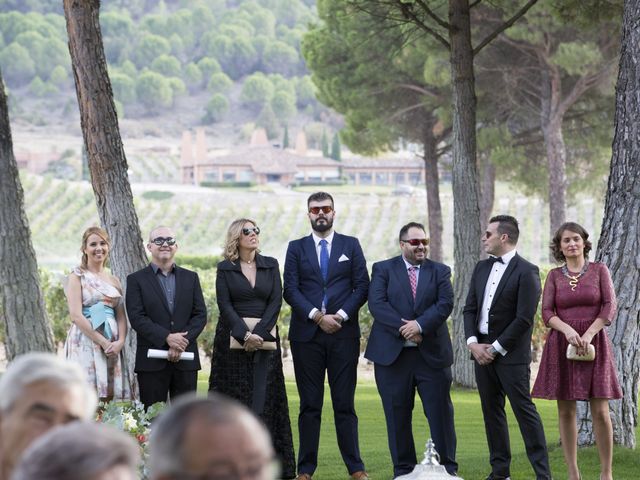 La boda de Miguel y María en Quintanilla De Onesimo, Valladolid 129