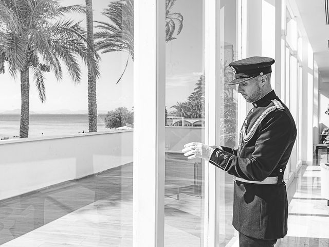 La boda de Joaquín y Naira en La Manga Del Mar Menor, Murcia 11