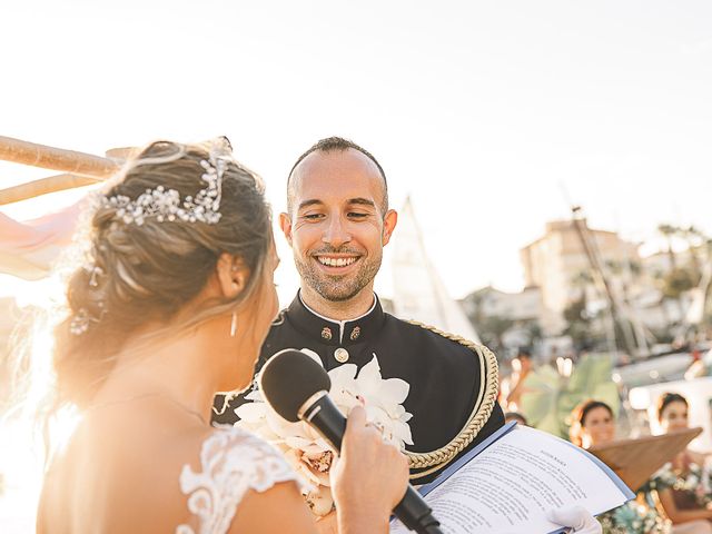 La boda de Joaquín y Naira en La Manga Del Mar Menor, Murcia 31