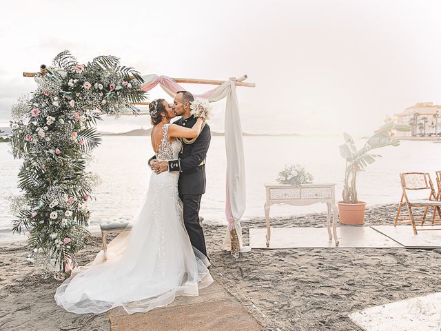 La boda de Joaquín y Naira en La Manga Del Mar Menor, Murcia 33