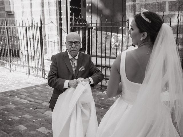 La boda de Lauren y Fran en Cádiz, Cádiz 97