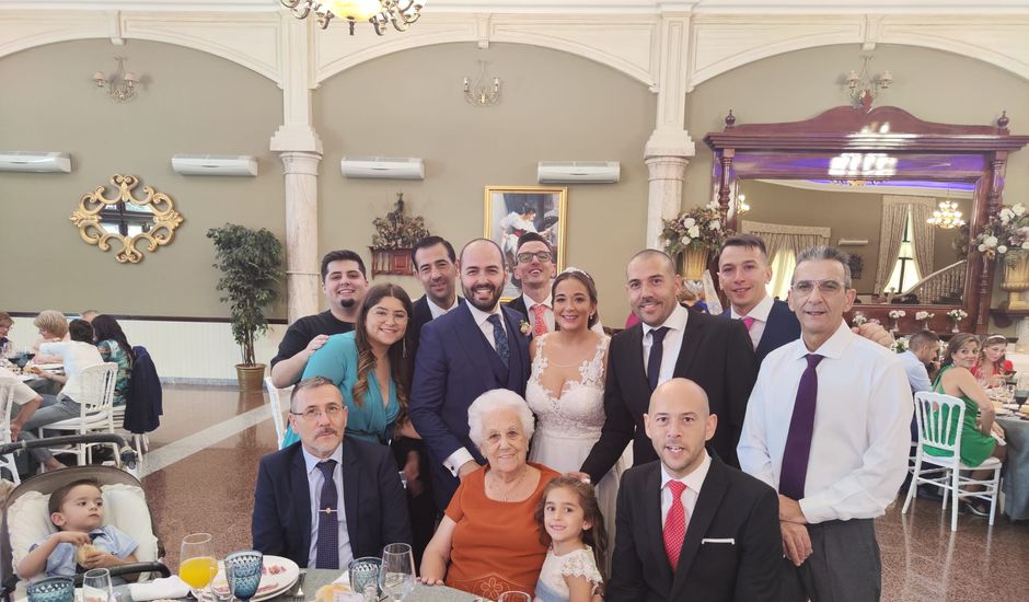 La boda de Alejandro  y Carmen en Utrera, Sevilla