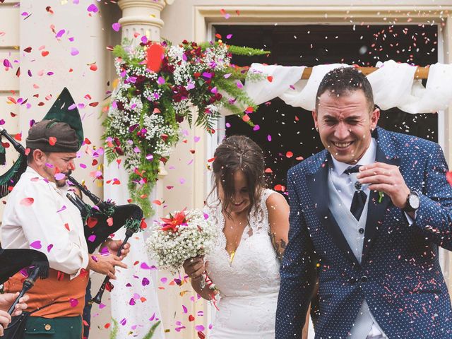 La boda de Efrén y Lucía en Castropol, Asturias 35