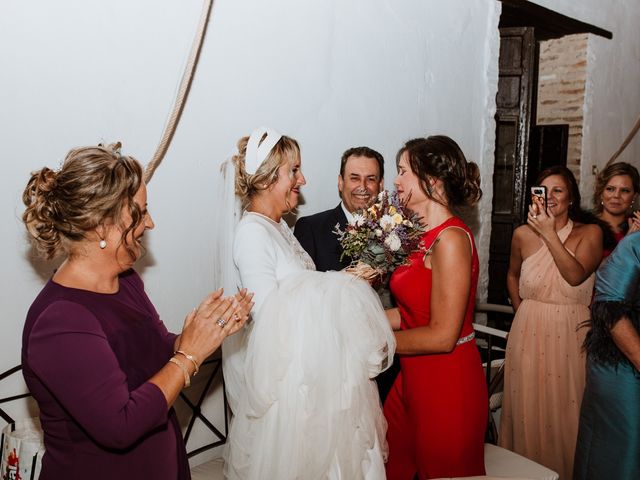 La boda de Agustín y Fátima en Espartinas, Sevilla 44