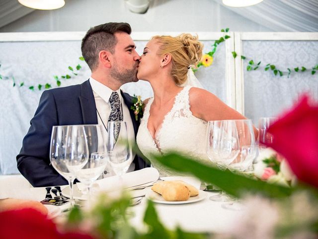 La boda de Daniel y Lorena en La Virgen Del Camino, León 11