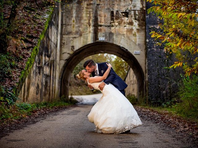 La boda de Daniel y Lorena en La Virgen Del Camino, León 19