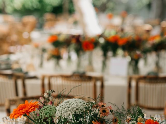 La boda de María y Iñaki en Pozuelo De Calatrava, Ciudad Real 58