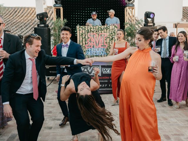 La boda de María y Iñaki en Pozuelo De Calatrava, Ciudad Real 106