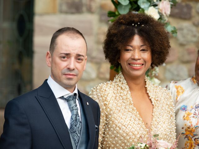 La boda de Ismael  y Dora Iris  en Treceño, Cantabria 3