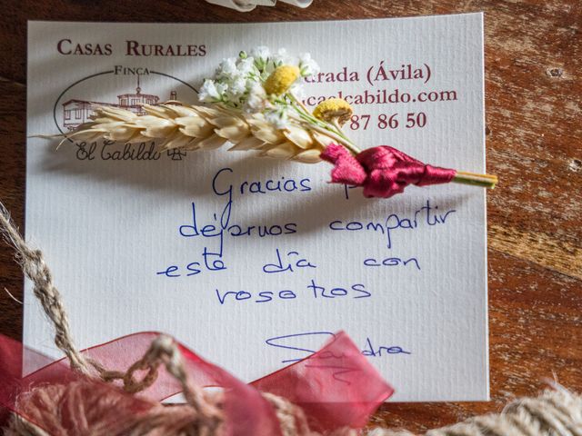 La boda de Marcos y Cristina en La Adrada, Ávila 12