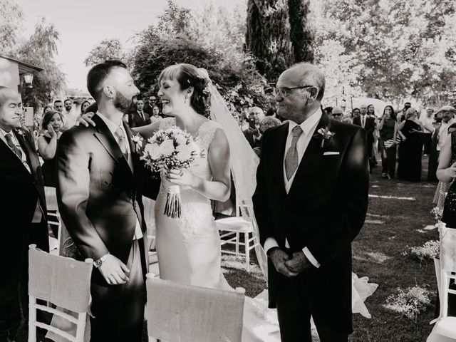 La boda de Rodrigo y Patricia en Villanueva De Perales, Madrid 57