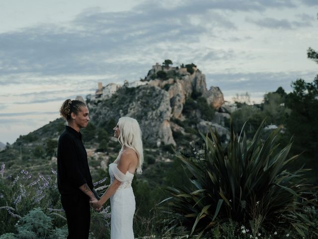 La boda de Josh Watts y Olivia Watts en Alacant/alicante, Alicante 8