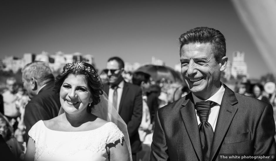 La boda de Victor y Maria del Mar en Ayamonte, Huelva