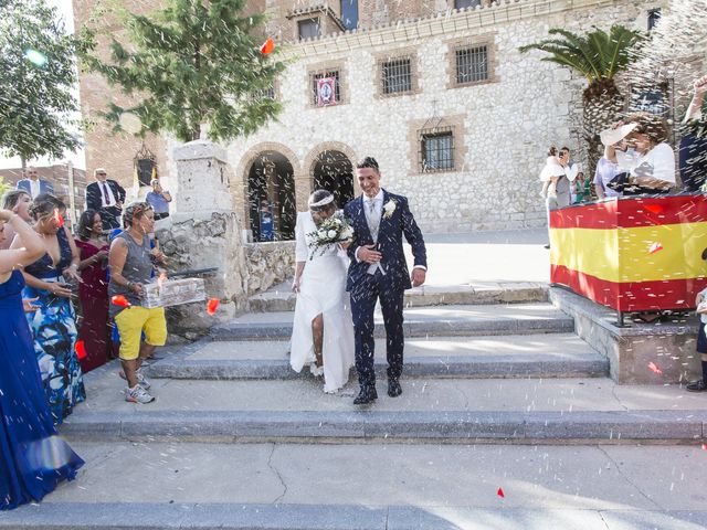 La boda de Estefanía y Mario en Cubas De La Sagra, Madrid 25