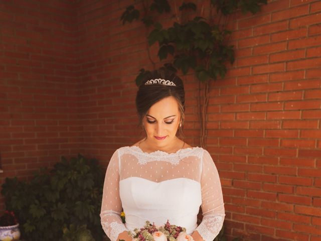 La boda de Jon y María Fernanda en Villafranca De Los Barros, Badajoz 21