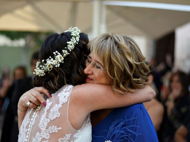 La boda de Edu y Judith en La Riera De Gaia, Tarragona 36