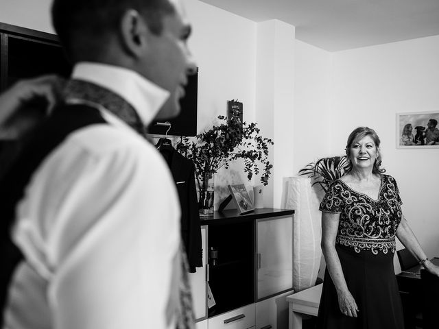 La boda de Ricardo y Isabel en Caracuel De Calatrava, Ciudad Real 10