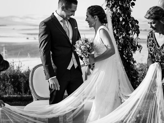 La boda de Ricardo y Isabel en Caracuel De Calatrava, Ciudad Real 33