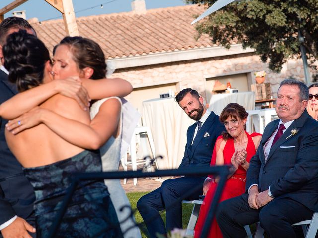 La boda de Ricardo y Isabel en Caracuel De Calatrava, Ciudad Real 36