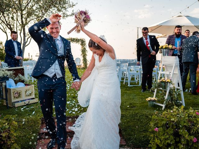 La boda de Ricardo y Isabel en Caracuel De Calatrava, Ciudad Real 47