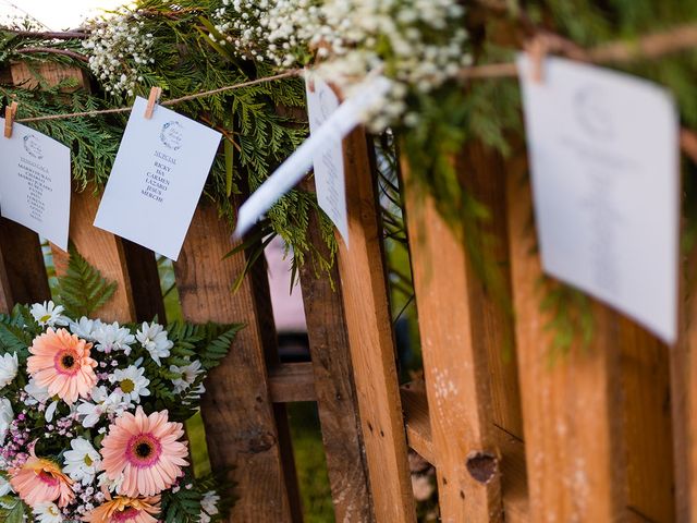 La boda de Ricardo y Isabel en Caracuel De Calatrava, Ciudad Real 59