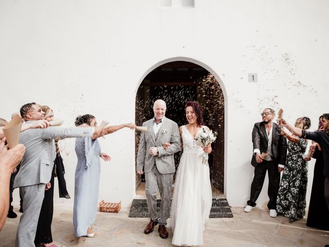 La boda de Kike y Fatima en Cala De San Vicente Ibiza, Islas Baleares 19